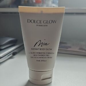 Dolce Glow Mia Instant Body Glow New!
